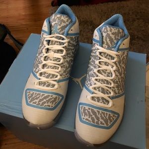 Air Jordan UNC